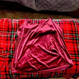 Maroon tank top velvet